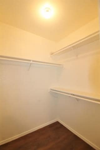 Building Photo - 6620 S Creek Dr