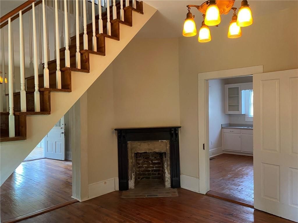 Building Photo - 101 1st Ave NW