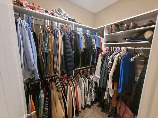 Building Photo - 249 Crusaw Dr