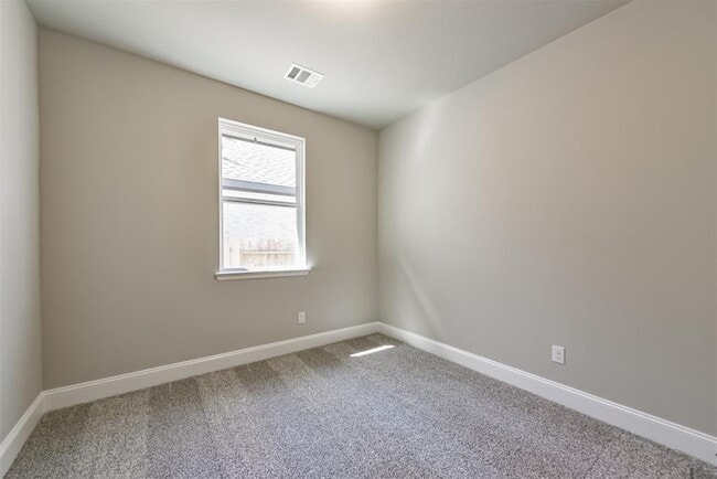 Building Photo - 745 Lake Lacosta Dr