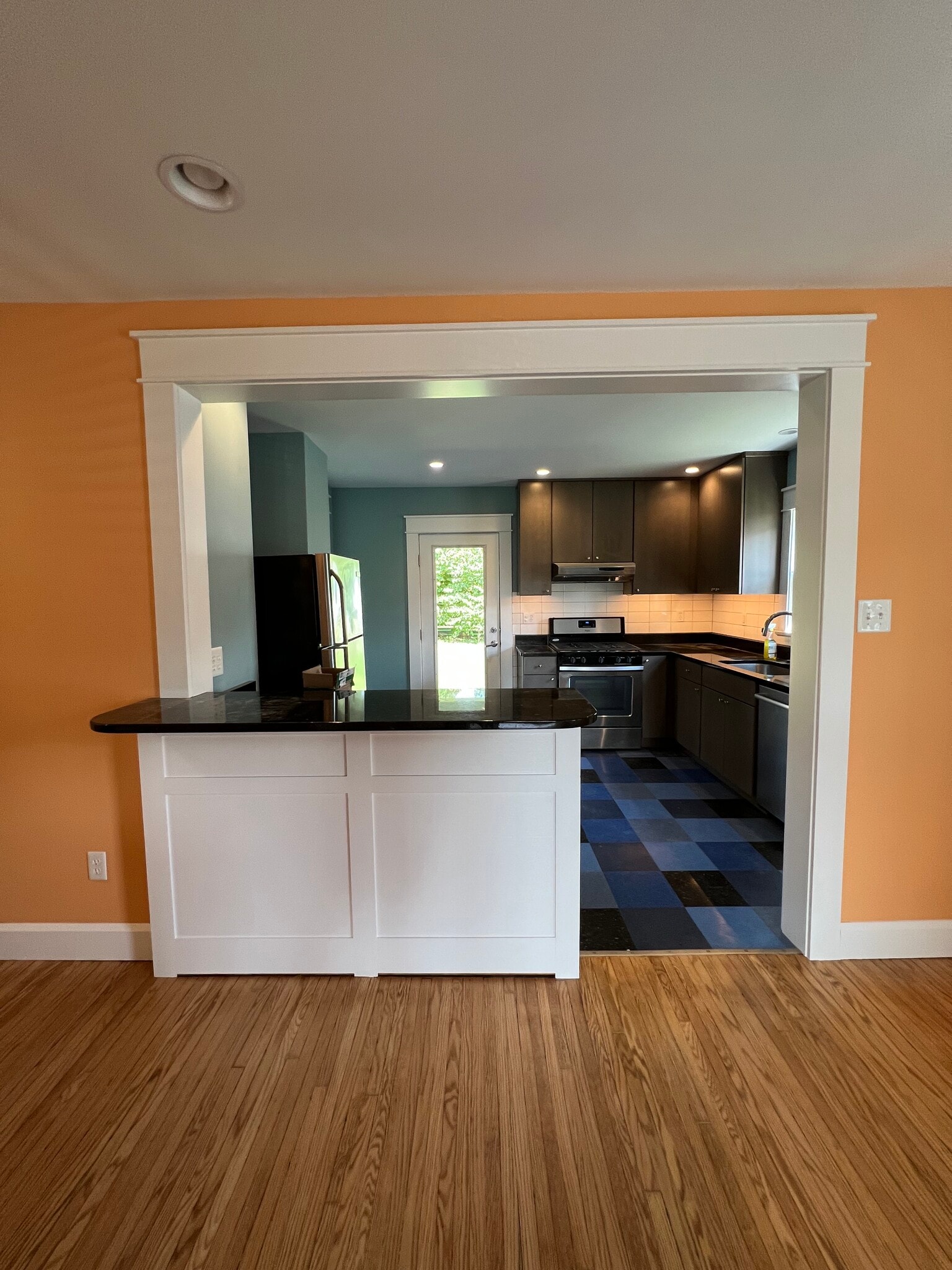 Building Photo - 549 S Lincoln St