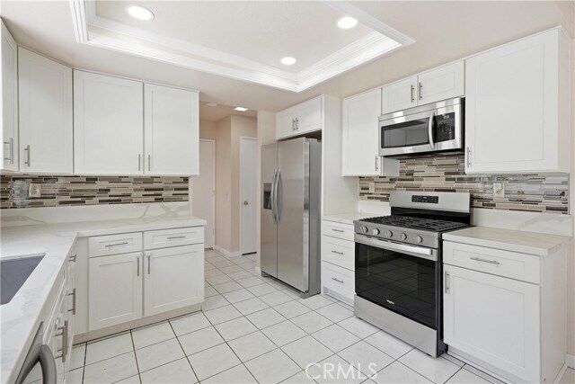 Building Photo - 15303 Rancho Polermo Rd