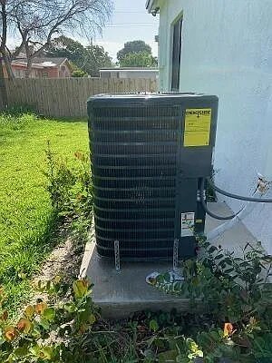 Building Photo - 167 SW 3rd St