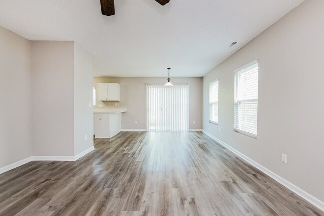 Building Photo - 8170 Cohosh Ct