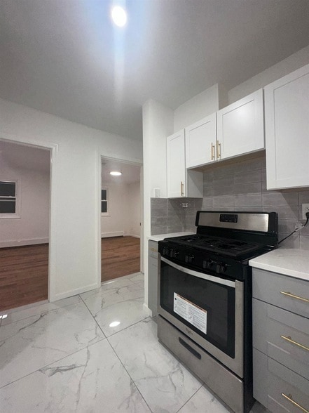 Building Photo - 23 Valley Pl