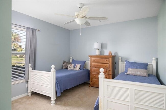 Building Photo - 935 Southlakes Way SW