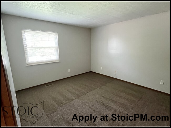 Building Photo - 3169 Earlington Ln