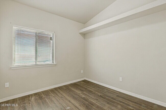 Building Photo - 14329 Owl Point Ave