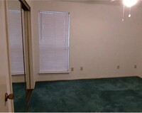 Building Photo - 2408 Shady Turf Dr