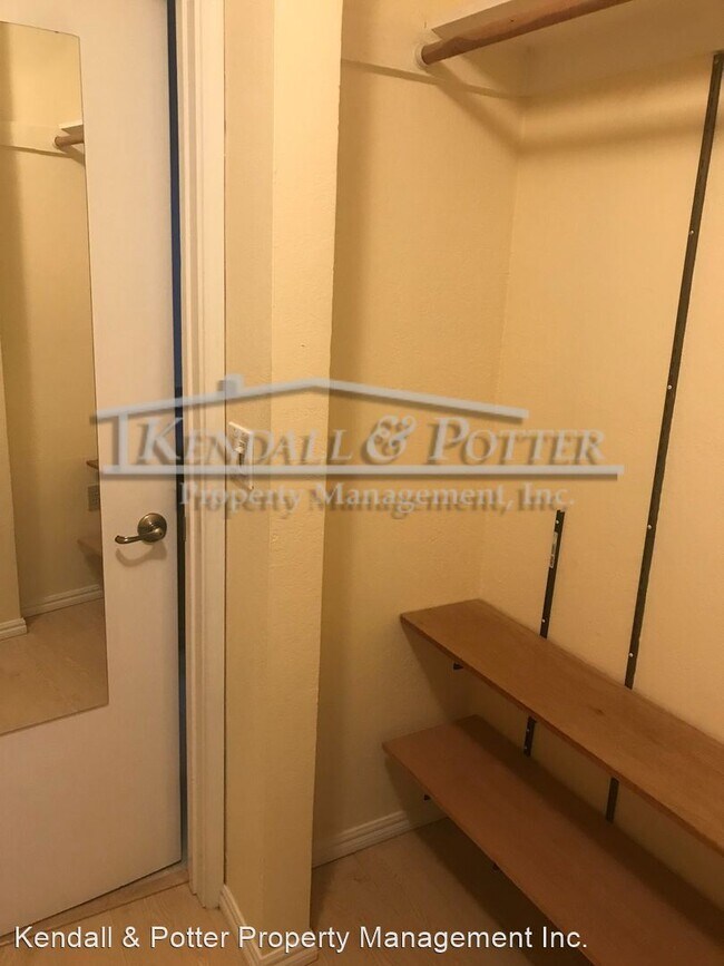 Building Photo - 2 br, 1 bath House - 1114 Sutherland #1