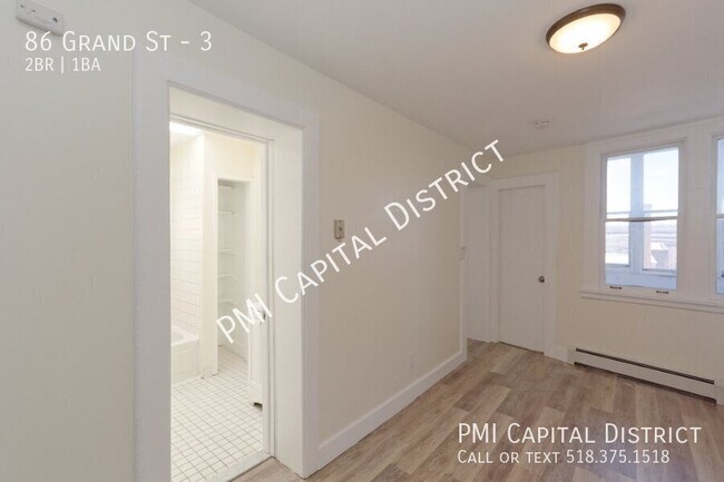 Building Photo - 86 Grand St