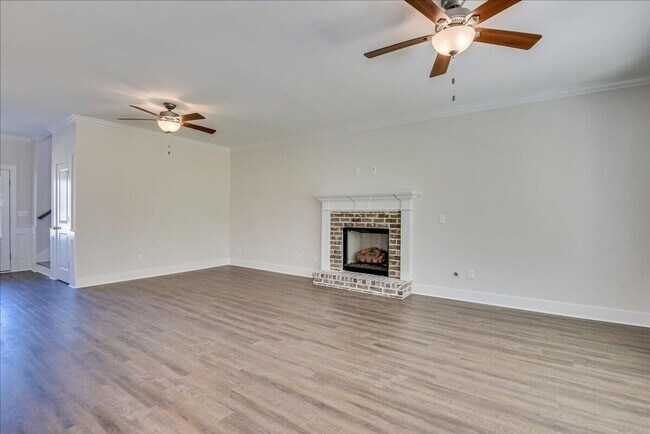 Building Photo - 422 Pump House Rd