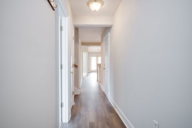 Building Photo - 313 Whitney Pl