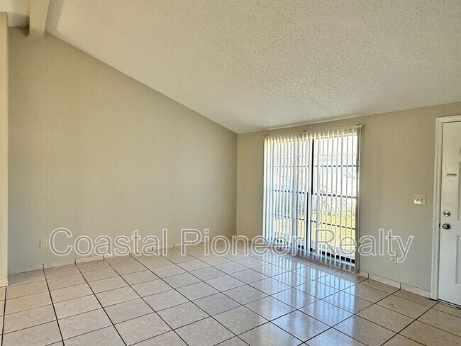 Building Photo - 10202 Bonnie Bay Ct