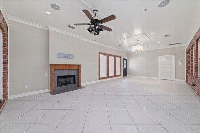 Building Photo - 6511 Mesa Vista Ct