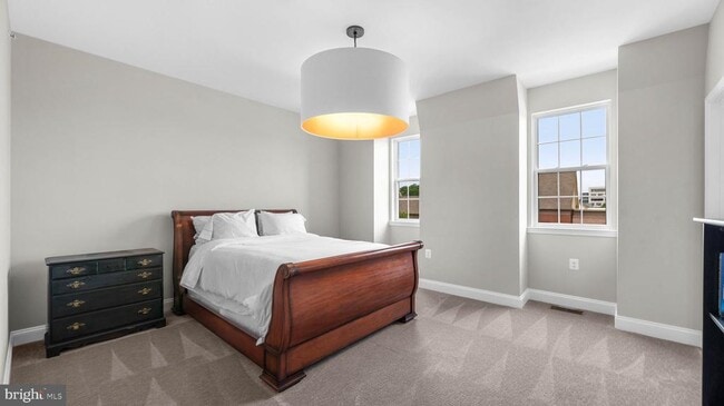 Building Photo - 7674 Maple Lawn Blvd