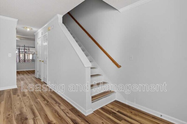 Building Photo - 6248 Lucille Dr