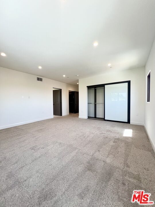 Building Photo - 859 S Lucerne Blvd