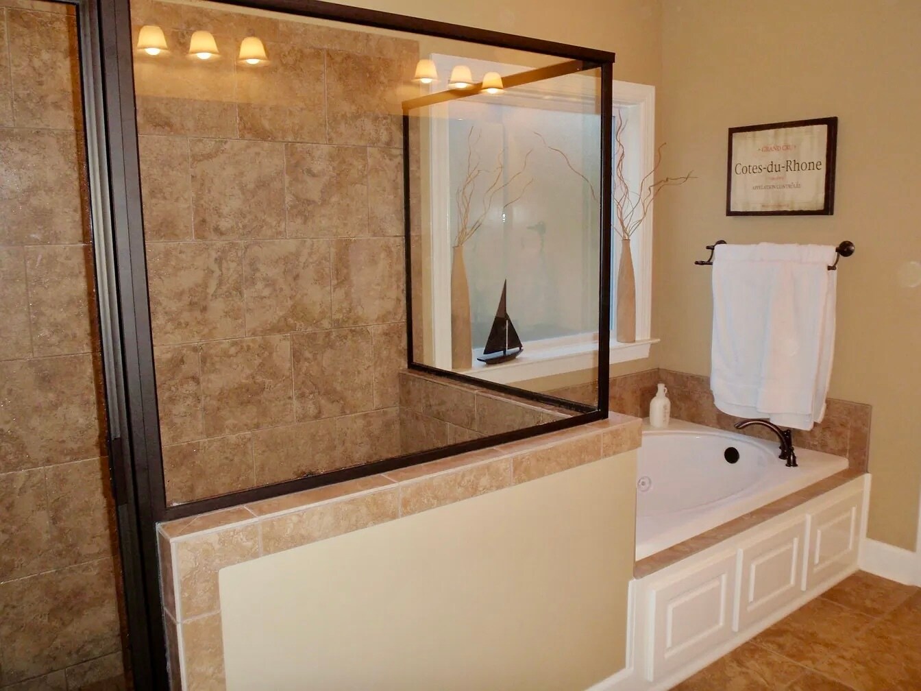 Building Photo - 409 Redbud Cir
