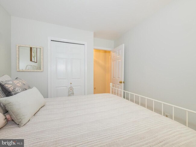 Building Photo - 9419 Steeple Ct