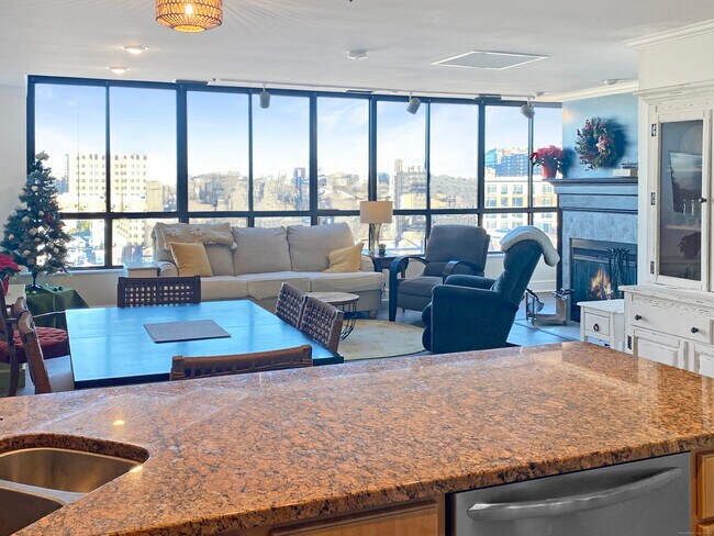 Building Photo - 104 North St