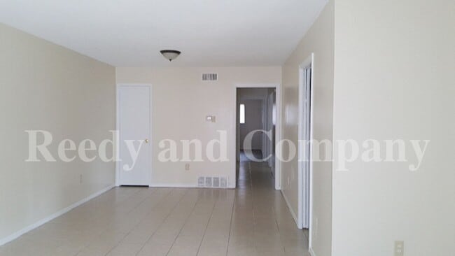 Building Photo - 3792 Jasmine Dr