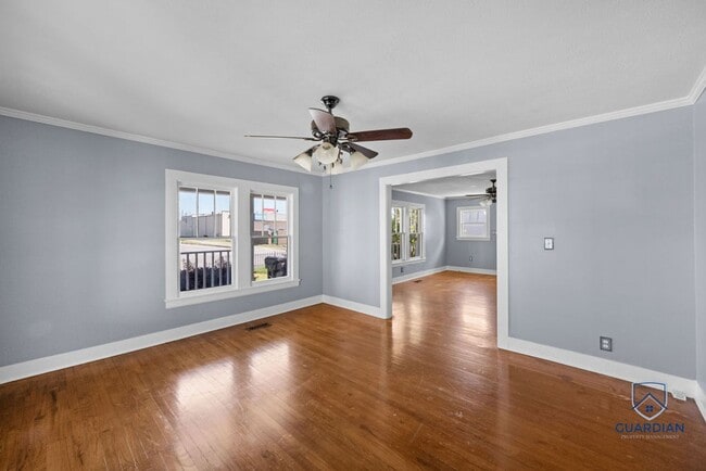 Building Photo - 3 bd 1 ba