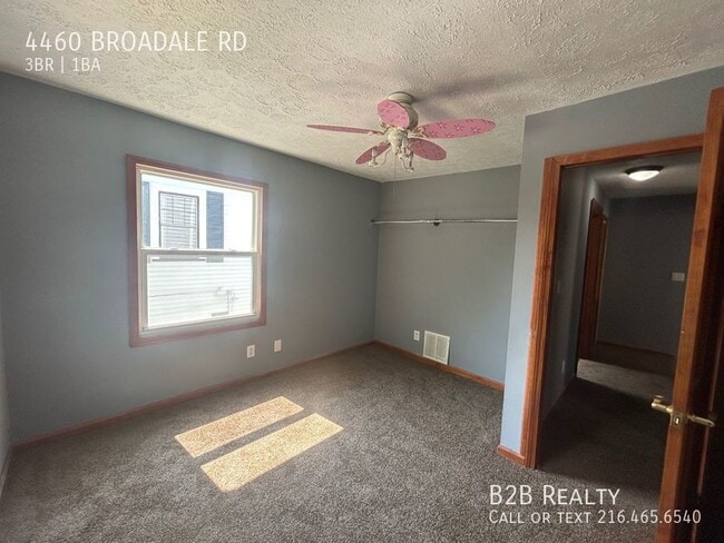 Building Photo - 4460 Broadale Rd