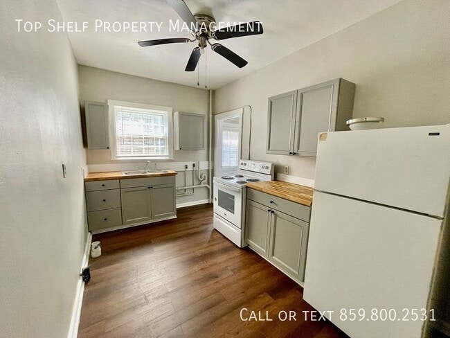 Building Photo - One Bedroom in Frankfort!