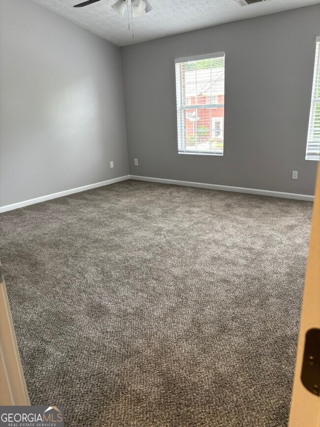 Building Photo - 5739 Windfall Ln
