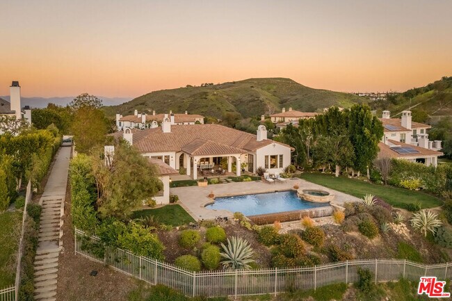 Building Photo - 25420 Prado De Azul