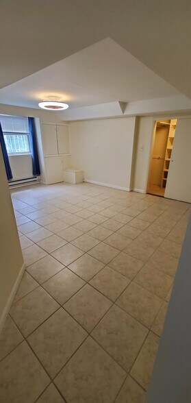 Building Photo - 297 Tom Hunter Rd