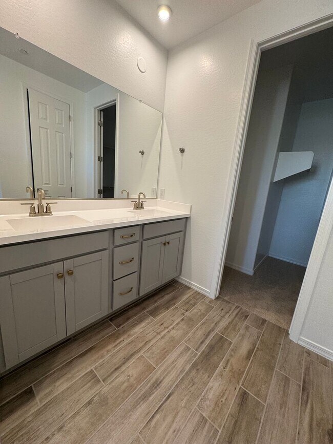 Building Photo - BRAND NEW 4 BEDROOM IN NORTHPOINTE