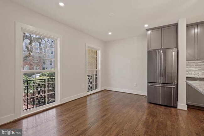 Primary Photo - 1110 Wimbledon Dr