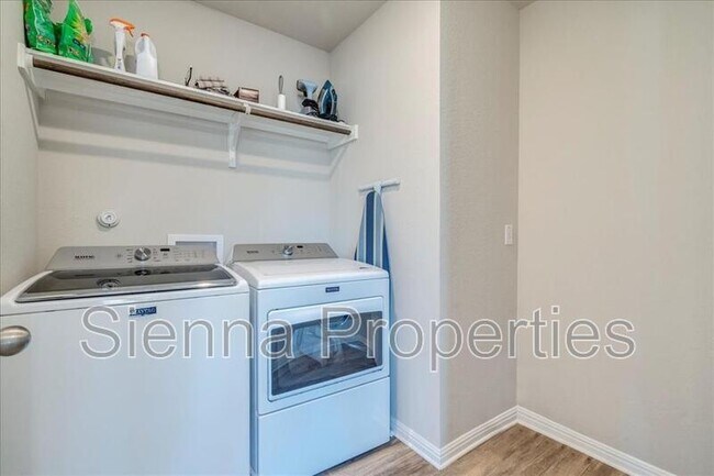 Building Photo - 787 Lone Peak Wy