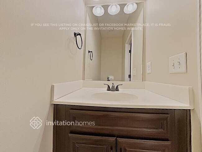 Building Photo - 807 Kite Way