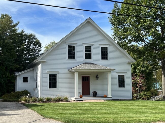 Building Photo - 5 Lower Ladd Hill Rd