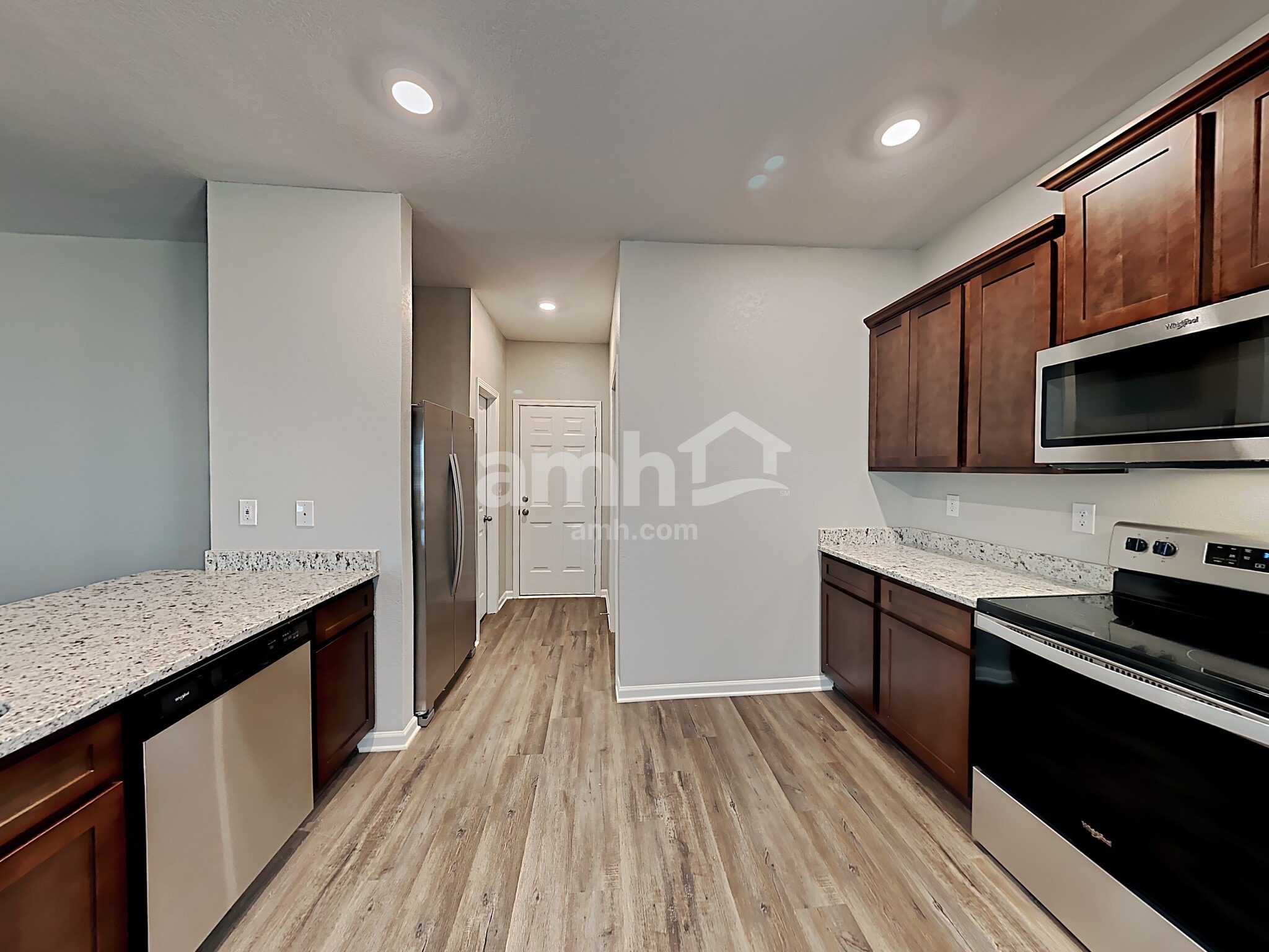Building Photo - 415 Vermeer Ct
