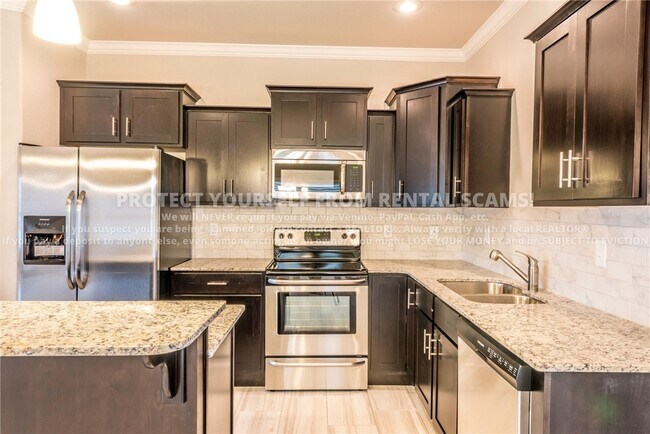 Building Photo - 4765 W Wales Dr