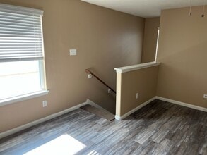 Building Photo - Elegant Living with 4 Bedrooms and 2.5 Baths in Houston, TX