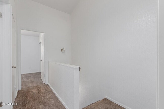 Building Photo - 1600 N Saba St