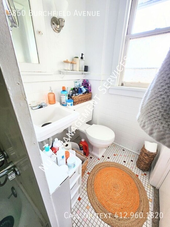 Building Photo - 5850 Burchfield Ave