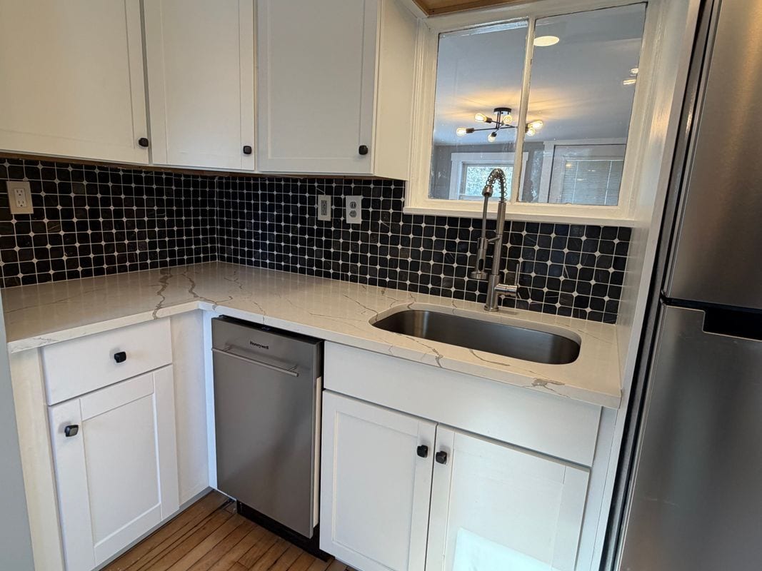 Building Photo - 66 Chestnut Hill Rd