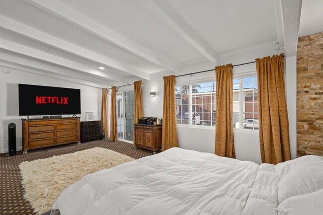 Building Photo - BEAUTIFUL HOME IN NORTH PB