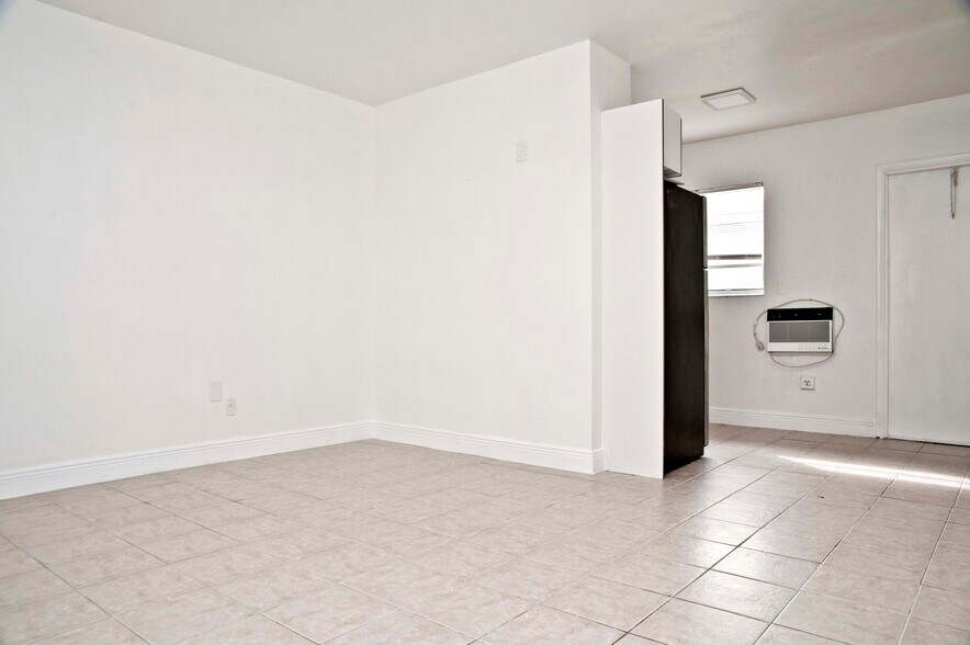 Building Photo - 2306 Fillmore St