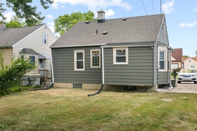 Building Photo - 4827 N 47th St
