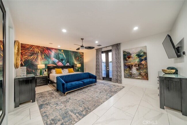 Building Photo - 2932 N Sunrise Way