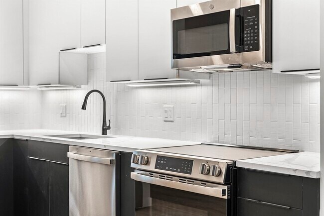 Primary Photo - 24-28 Mt Pleasant St