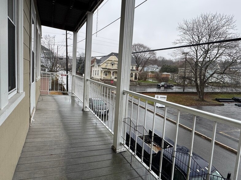 Building Photo - 58 Division St