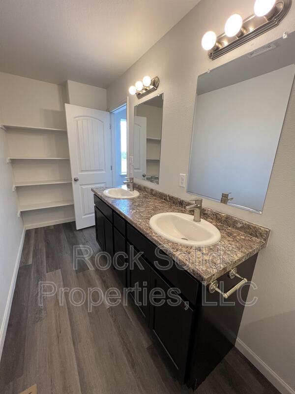 Building Photo - 1508 Danny Pl